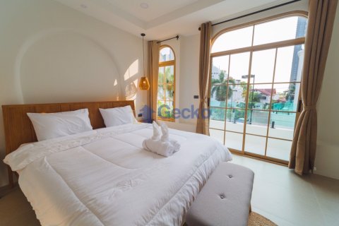 House in Pattaya, Thailand 3 bedrooms № 196318 - photo 24