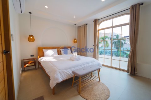 House in Pattaya, Thailand 3 bedrooms № 196318 - photo 16