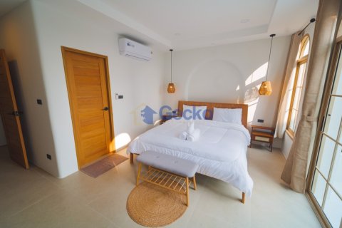 House in Pattaya, Thailand 3 bedrooms № 196318 - photo 22