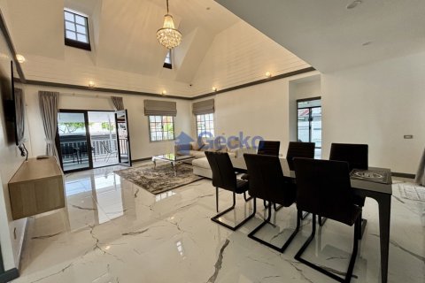 Haus in Pattaya, Thailand 3 Schlafzimmer № 196321 - Foto 13