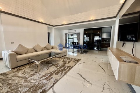 Haus in Pattaya, Thailand 3 Schlafzimmer № 196321 - Foto 10