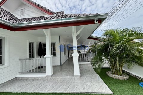Haus in Pattaya, Thailand 3 Schlafzimmer № 196321 - Foto 9
