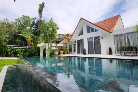 Villa in Ko Samui, Thailand 3 bedrooms № 151552 - photo 1