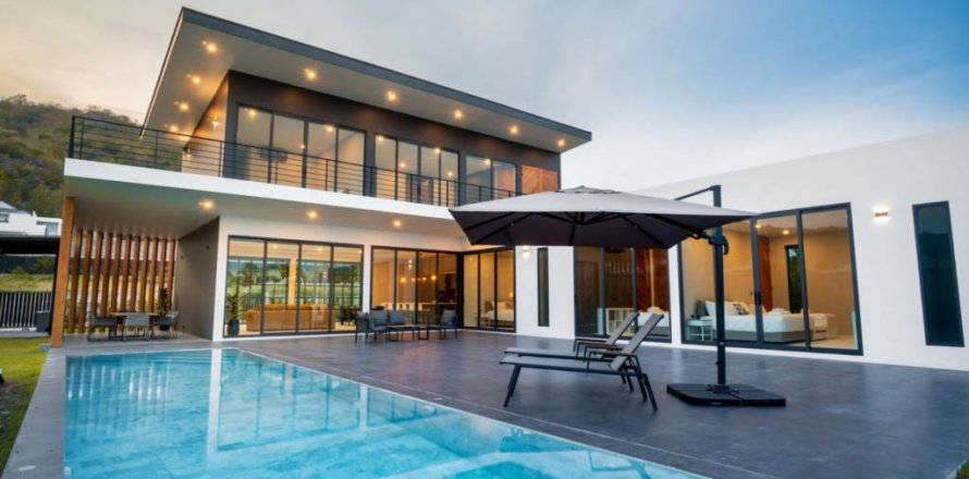 Вилла в Хуа Хине, Таиланд с 5 спальнями  № 156361