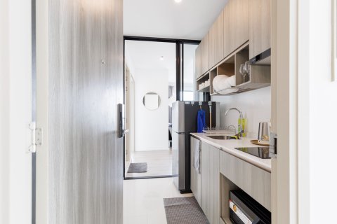 Condo in Samut Prakan, Thailand, 2 bedrooms  № 139721