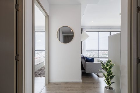 Condo in Samut Prakan, Thailand, 2 bedrooms  № 139721 - photo 10