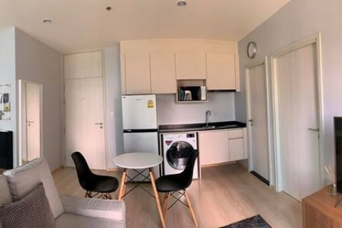 Студия в кондо в Хуай Кванге, Бангкок, Таиланд № 139722 - фото 10