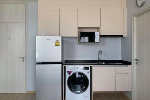 Студия в кондо в Хуай Кванге, Бангкок, Таиланд № 139722 - фото 8