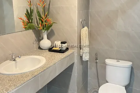 Estudio en el condominio en Jomtien Beach, Pattaya, Tailandia № 212303 - foto 11