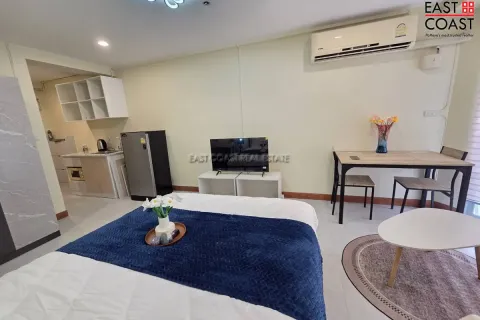 Estudio en el condominio en Jomtien Beach, Pattaya, Tailandia № 212301 - foto 2