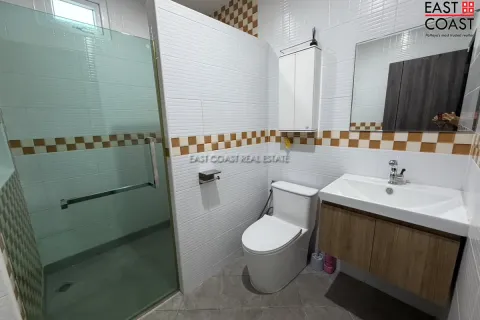Casa de 4 dormitorios en Pattaya, Tailandia № 212302 - foto 10