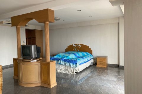 Studio in the Condo in Pattaya, Thailand  № 163230 - photo 2