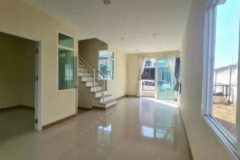 Townhouse à Bang Kruai, Thaïlande 4 chambres № 163227 - photo 2