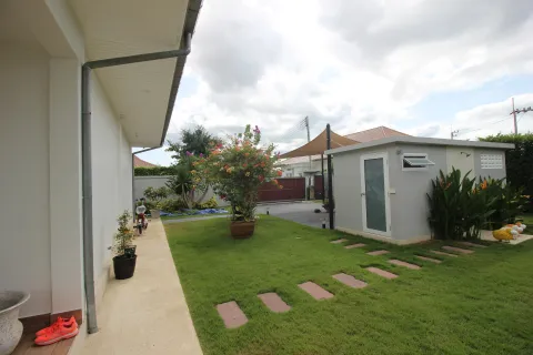 Villa in Hua Hin, Thailand 4 bedrooms № 163225 - photo 15