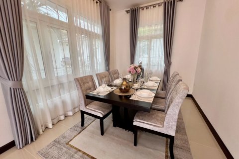 Villa in Pattaya, Thailand 3 bedrooms № 145990 - photo 8