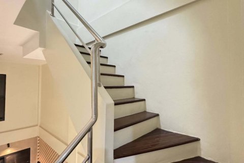 Townhouse in Bangkok, Thailand 4 bedrooms № 169468 - photo 10