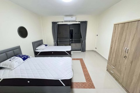 Townhouse in Bangkok, Thailand 4 bedrooms № 169468 - photo 15