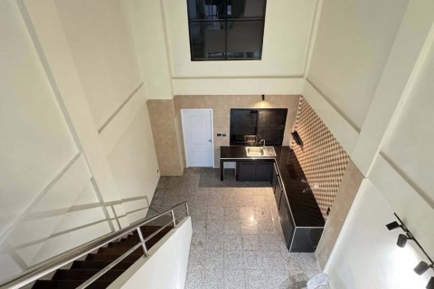 Townhouse in Bangkok, Thailand 4 bedrooms № 169468 - photo 6