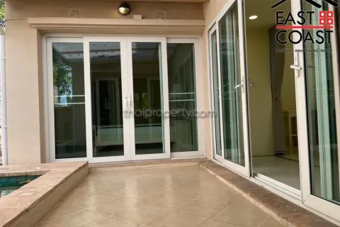 Casa de 3 dormitorios en Pattaya, Tailandia № 212714 - foto 11