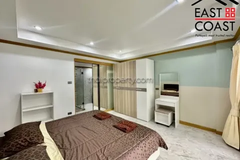 Condominio de 2 dormitorios en Jomtien Beach, Pattaya, Tailandia № 212711 - foto 7