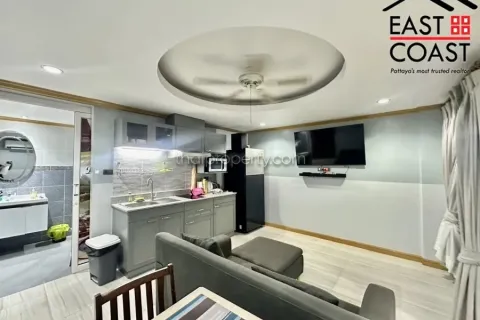 Condominio de 2 dormitorios en Jomtien Beach, Pattaya, Tailandia № 212711 - foto 4
