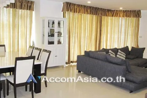 Condo in Khlong San, Bangkok, Thailand, 3 bedrooms  № 217747