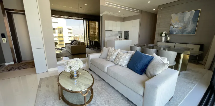 Condo in Watthana, Bangkok, Thailand, 2 bedrooms  № 137934