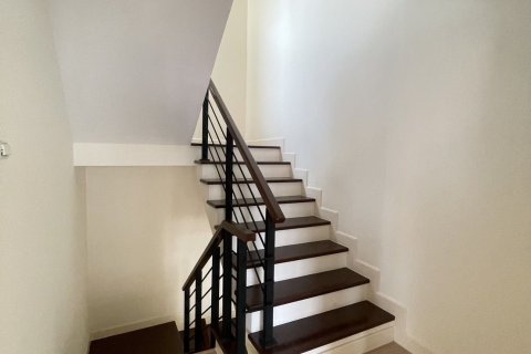 Townhouse in Lat Krabang, Bangkok, Thailand 3 bedrooms № 137936 - photo 11