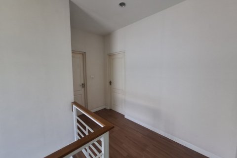 House in Bang Kapi, Bangkok, Thailand 3 bedrooms № 148670 - photo 8