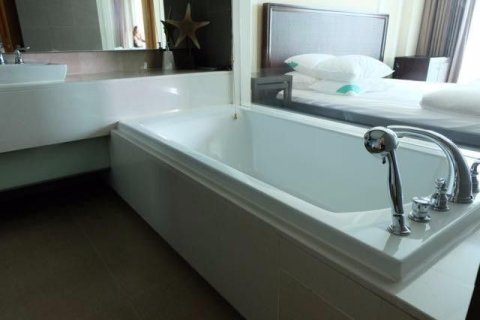 Condo in Hua Hin, Thailand, 2 bedrooms  № 150345 - photo 14