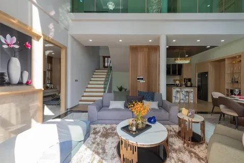 Villa in Pattaya, Thailand 6 bedrooms № 155720 - photo 9