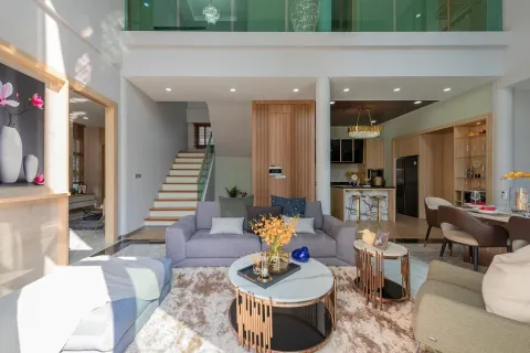 Villa in Pattaya, Thailand 6 bedrooms № 155720 - photo 12