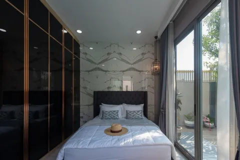 Villa in Pattaya, Thailand 6 bedrooms № 155720 - photo 16