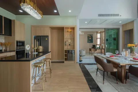 Villa in Pattaya, Thailand 6 bedrooms № 155720 - photo 13