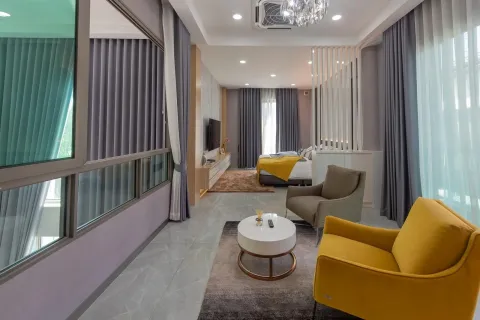 Villa in Pattaya, Thailand 6 bedrooms № 155720 - photo 19