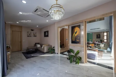 Villa in Pattaya, Thailand 6 bedrooms № 155720 - photo 11