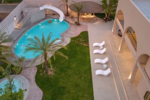 Villa in Pattaya, Thailand 4 bedrooms № 155718 - photo 4