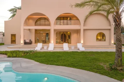 Villa in Pattaya, Thailand 4 bedrooms № 155718 - photo 5