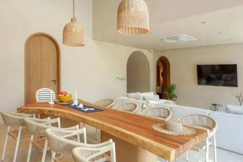 Villa in Pattaya, Thailand 4 bedrooms № 155718 - photo 10