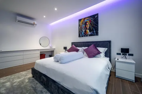 Villa in Pattaya, Thailand 6 bedrooms № 155721 - photo 11