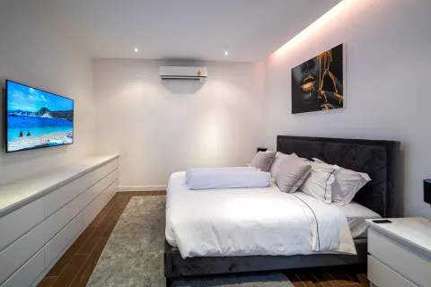 Villa in Pattaya, Thailand 6 bedrooms № 155721 - photo 13