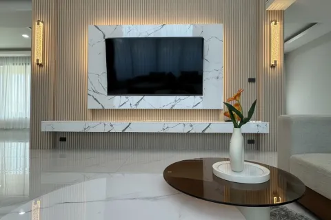 Villa in Pattaya, Thailand 7 bedrooms № 155719 - photo 10