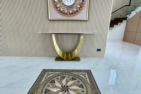 Villa in Pattaya, Thailand 7 bedrooms № 155719 - photo 8