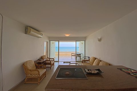 Condo in Pran Buri, Thailand, 2 bedrooms  № 168625 - photo 6