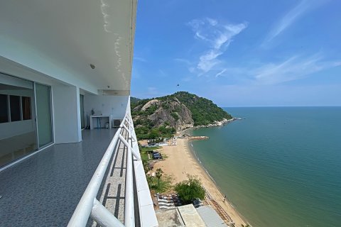 Condo in Pran Buri, Thailand, 3 bedrooms  № 168626 - photo 14