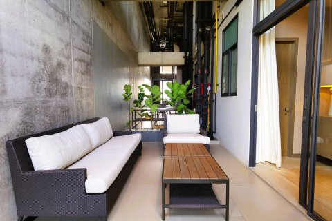 Duplex in Bangkok, Thailand 3 bedrooms № 180595 - photo 11