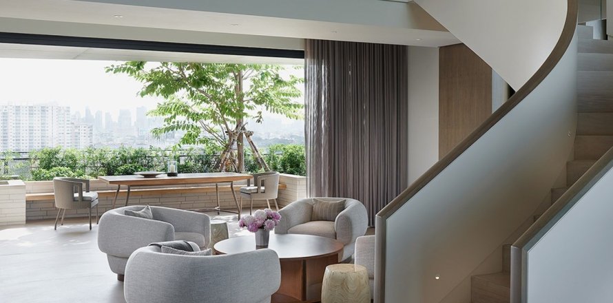 Duplex in Bangkok, Thailand 3 bedrooms № 180595