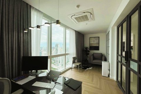Penthouse in Bangkok, Thailand 3 bedrooms № 180590 - photo 5