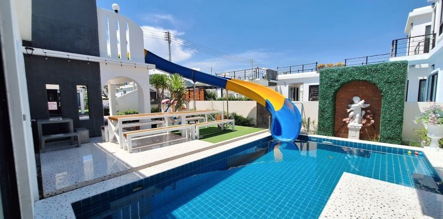 Вилла в Хуа Хине, Таиланд с 3 спальнями  № 136780