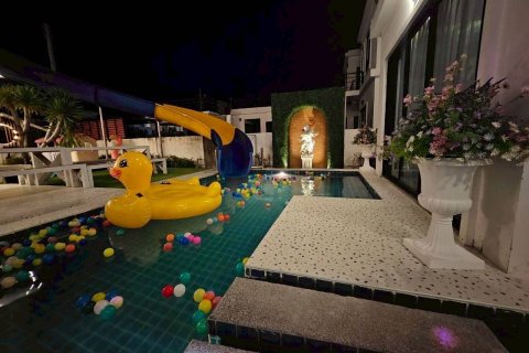 Villa in Hua Hin, Thailand 3 bedrooms № 136780 - photo 27